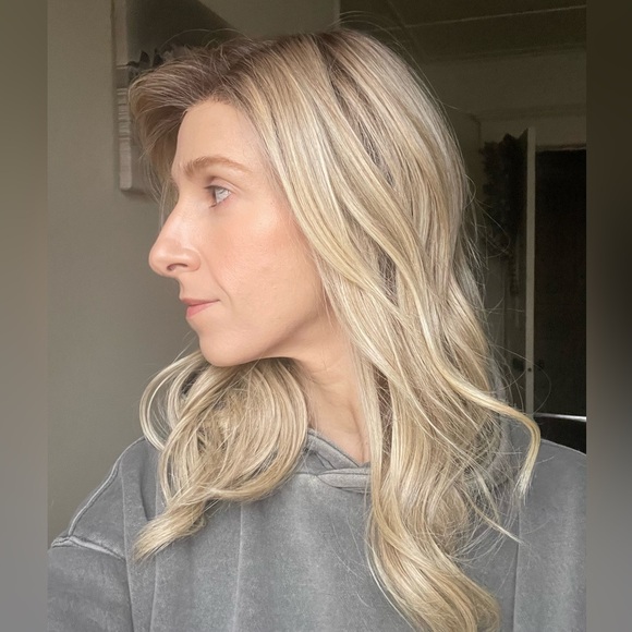 Belle Tress Oxford Wig in Beige Linen Blonde - Picture 12 of 15